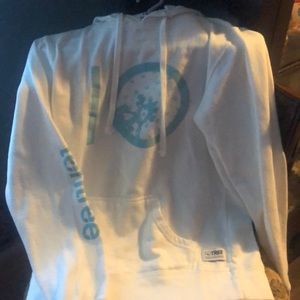 Perfect white 10 tree sweater